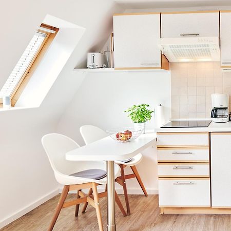 Ferienwohnung Mit Balkon In Zentraler Und Ruhiger Lage Büsum Екстериор снимка